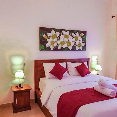Juan Beach Bungalow Batununggul Экстерьер фото