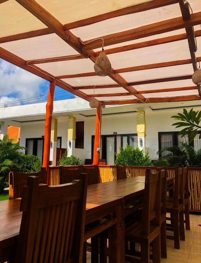 Juan Beach Bungalow Batununggul Экстерьер фото